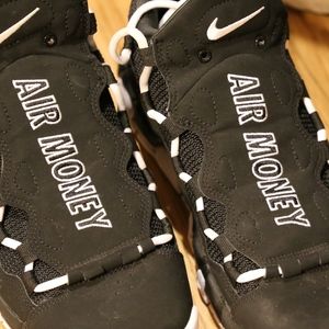Nike Air More Money Mids